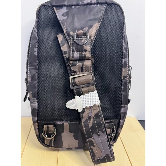 Lug Tailback Sling Bag NET - Camo Black - Picture 3 of 3